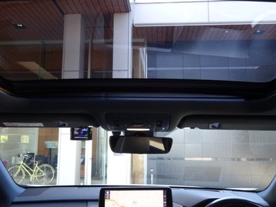صورة مصغرة 13 لـ 2021 Lexus RX
