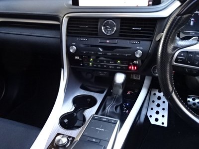 صورة مصغرة 18 لـ 2021 Lexus RX