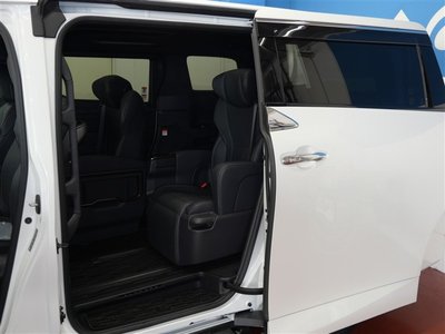 2023 Toyota ALPHARD — фото 25