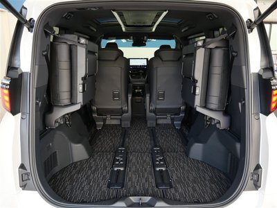 2023 Toyota ALPHARD — фото 13