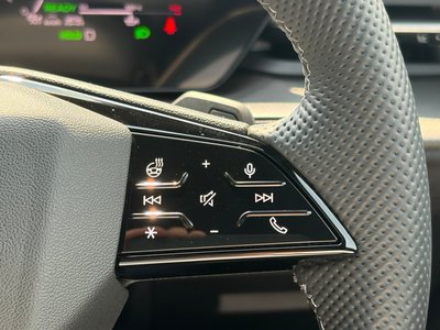 2025 AUDI SQ5 thumbnail 34