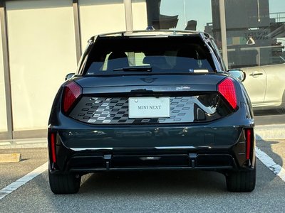 2025 MINI COOPER thumbnail 6