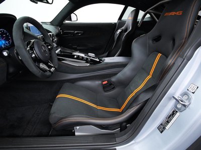 2022 Mercedes-BENZ GT AMG — фото 2