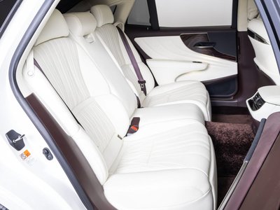 2018 Lexus LS — миниатюра 40