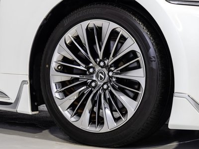 2018 Lexus LS — миниатюра 32