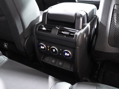 2025 LAND Rover DEFENDER 缩略图 33