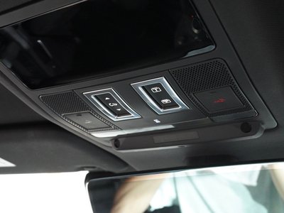 2025 LAND Rover DEFENDER 缩略图 31