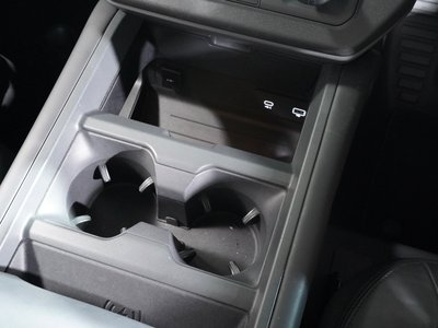 2025 LAND Rover DEFENDER 缩略图 30