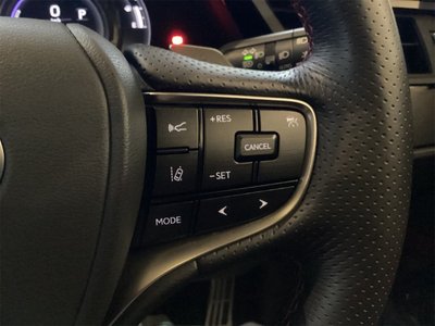 2022 Lexus ES photo 12