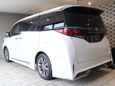 2024 Toyota ALPHARD — фото 2