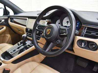 2023 Porsche MACAN — миниатюра 11