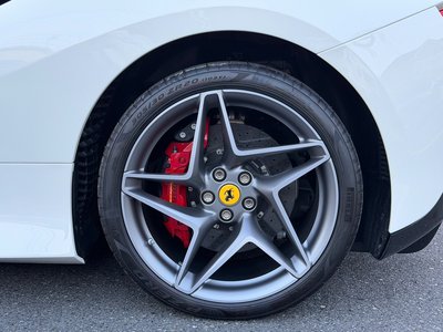 2021 Ferrari F8 SPIDER 照片 40