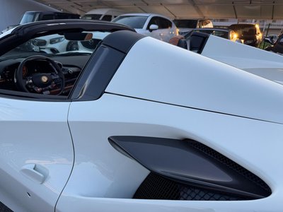 2021 Ferrari F8 SPIDER 照片 32