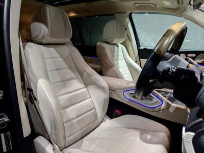 2021 Mercedes-BENZ GLS photo 2