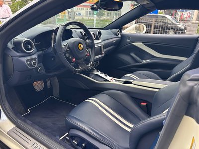 2017 Ferrari CALIFORNIA T 照片 7