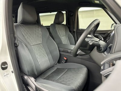 2025 Toyota ALPHARD — фото 34
