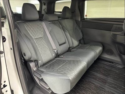2025 Toyota ALPHARD — фото 11