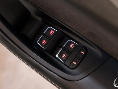 صورة مصغرة 50 لـ 2017 AUDI RS6 AVANT