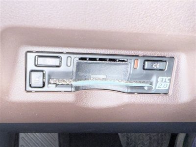 صورة 76 لـ 2026 Toyota ALPHARD