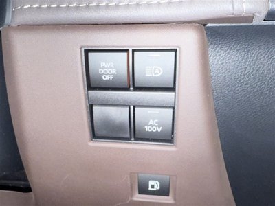 صورة 48 لـ 2026 Toyota ALPHARD