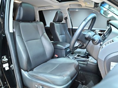 صورة 21 لـ 2023 Toyota LAND CRUISER PRADO