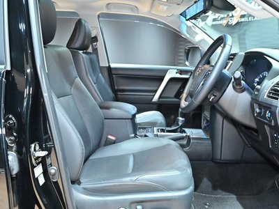 صورة 14 لـ 2023 Toyota LAND CRUISER PRADO