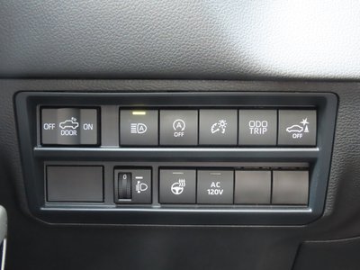 2023 Toyota TUNDRA thumbnail 26