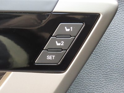 2023 Toyota TUNDRA thumbnail 27