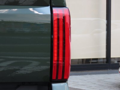 2023 Toyota TUNDRA thumbnail 20
