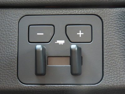 2023 Toyota TUNDRA thumbnail 31