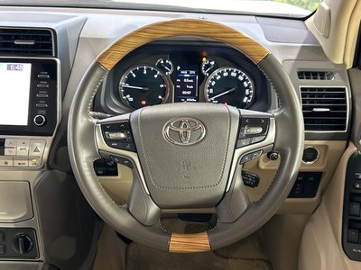 صورة 10 لـ 2023 Toyota LAND CRUISER PRADO