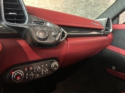 صورة مصغرة 21 لـ 2014 Ferrari 458 SPIDER