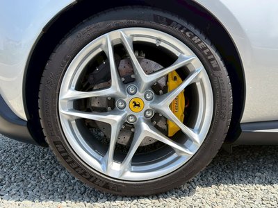 صورة مصغرة 49 لـ 2021 Ferrari ROMA