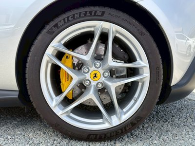صورة مصغرة 48 لـ 2021 Ferrari ROMA