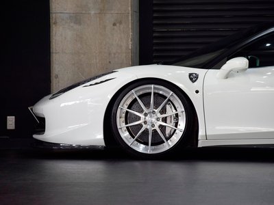 صورة مصغرة 32 لـ 2013 Ferrari 458 ITALIA