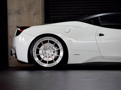 صورة مصغرة 23 لـ 2013 Ferrari 458 ITALIA