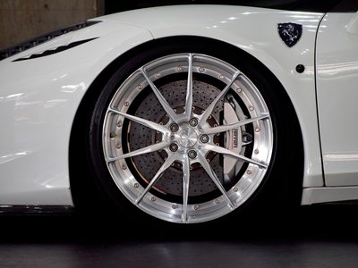 صورة مصغرة 34 لـ 2013 Ferrari 458 ITALIA