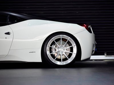 صورة مصغرة 33 لـ 2013 Ferrari 458 ITALIA