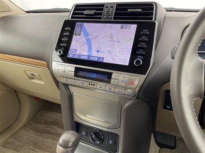 صورة 27 لـ 2023 Toyota LAND CRUISER PRADO