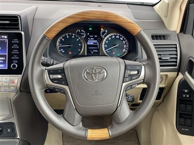 صورة 16 لـ 2023 Toyota LAND CRUISER PRADO