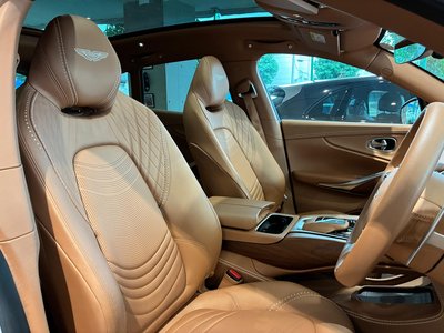 صورة 4 لـ 2022 Aston Martin DBX