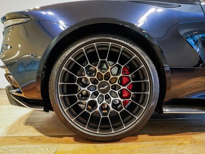 2023 Aston Martin DBS SUPERLEGGERA 照片 14