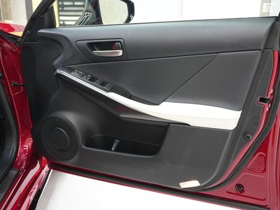 2022 Lexus IS 缩略图 36