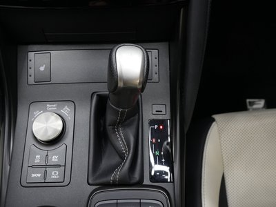 2022 Lexus IS 缩略图 23