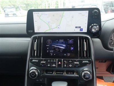 صورة مصغرة 35 لـ 2024 Lexus LX