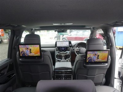 صورة مصغرة 30 لـ 2024 Lexus LX