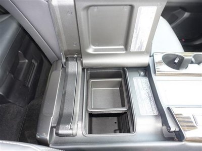 صورة مصغرة 47 لـ 2024 Lexus LX