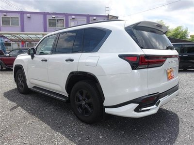 صورة مصغرة 23 لـ 2024 Lexus LX