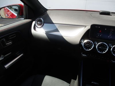 2025 Mercedes-BENZ GLA thumbnail 57