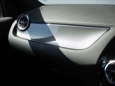 2025 Mercedes-BENZ GLA thumbnail 43